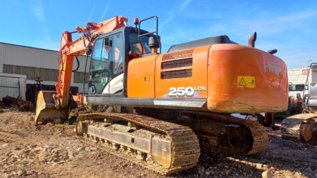 Excavadora HITACHI ZX250 LCN-6 ocasión